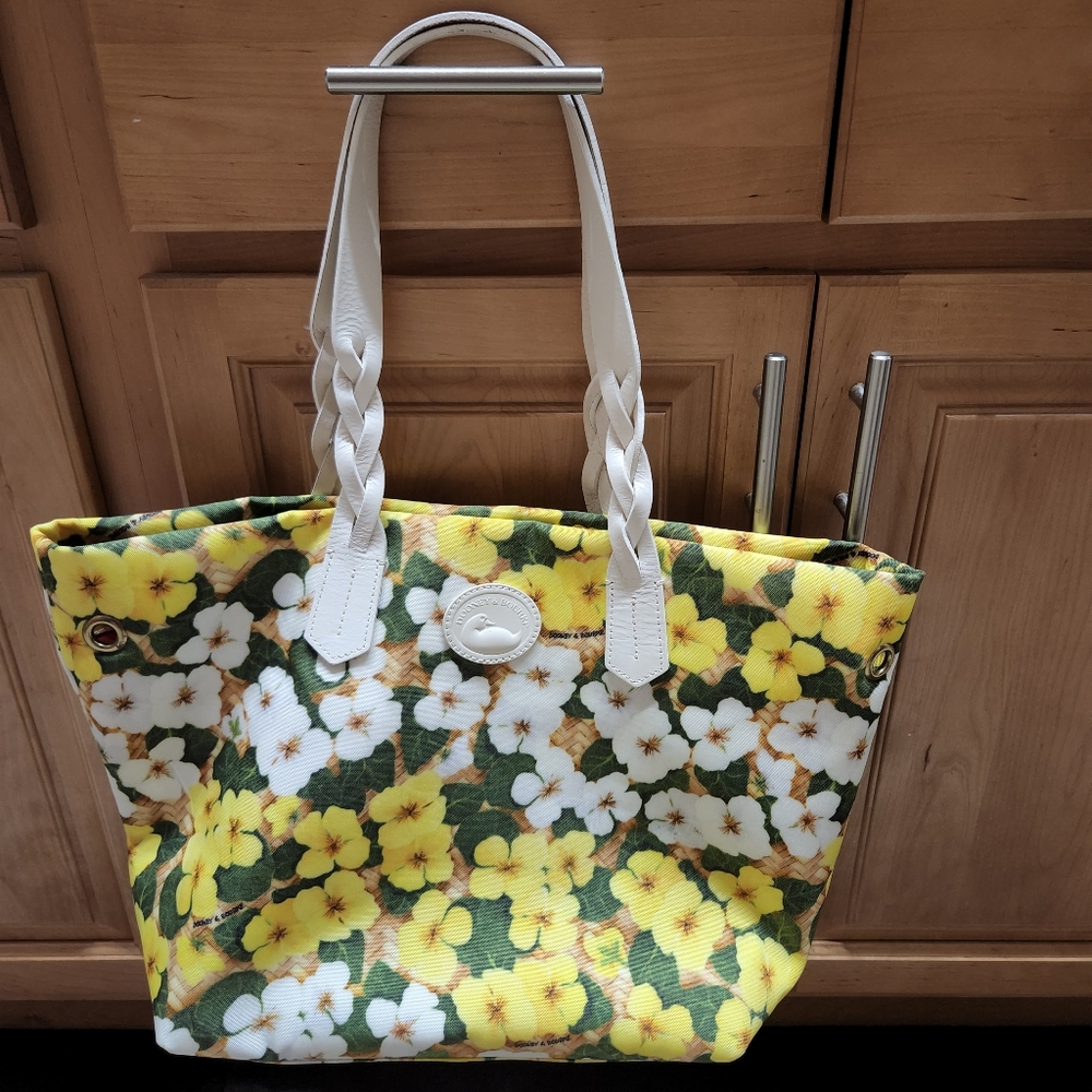 Dooney & Bourke Tote